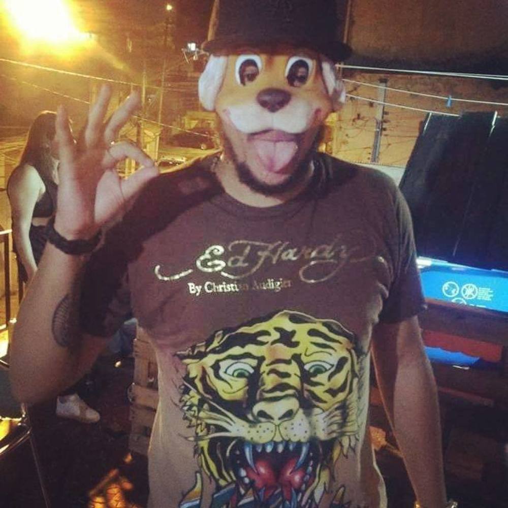 Meet your Posher, Henrique